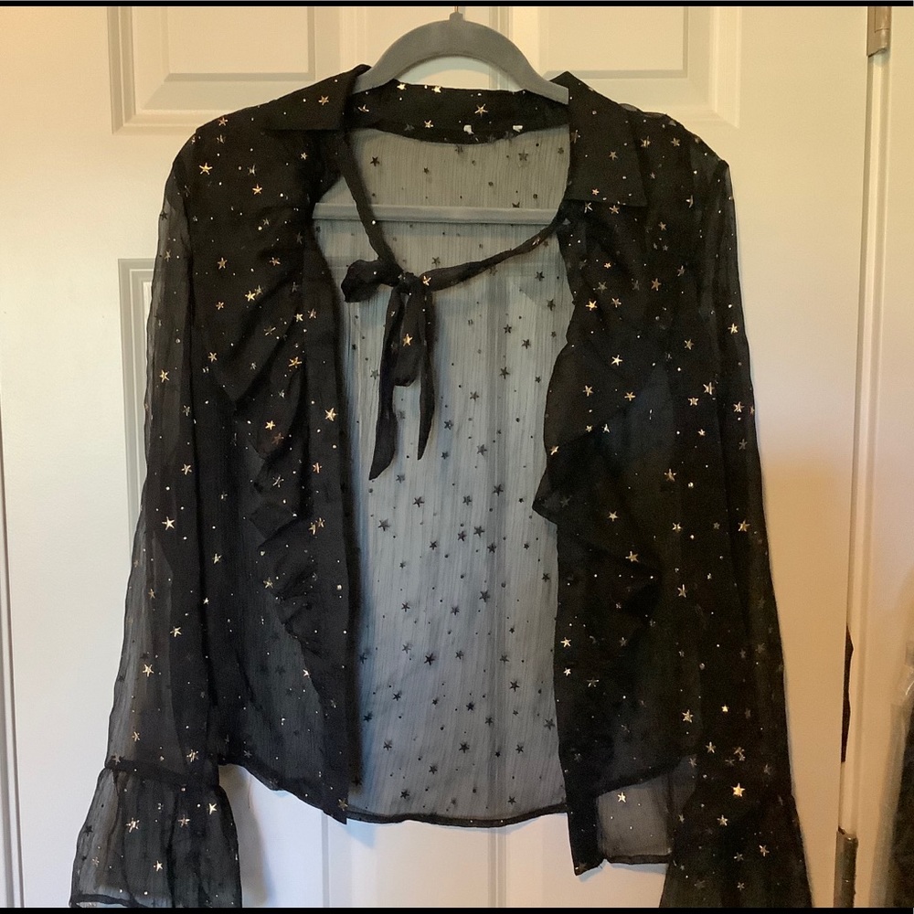 Forever 21 black w/gold starts dress shirt Small